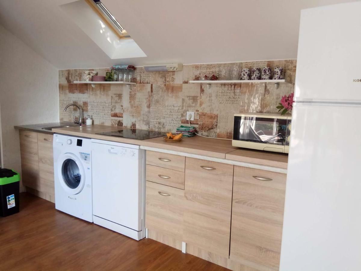 Apartman Slava Tisno Exterior photo