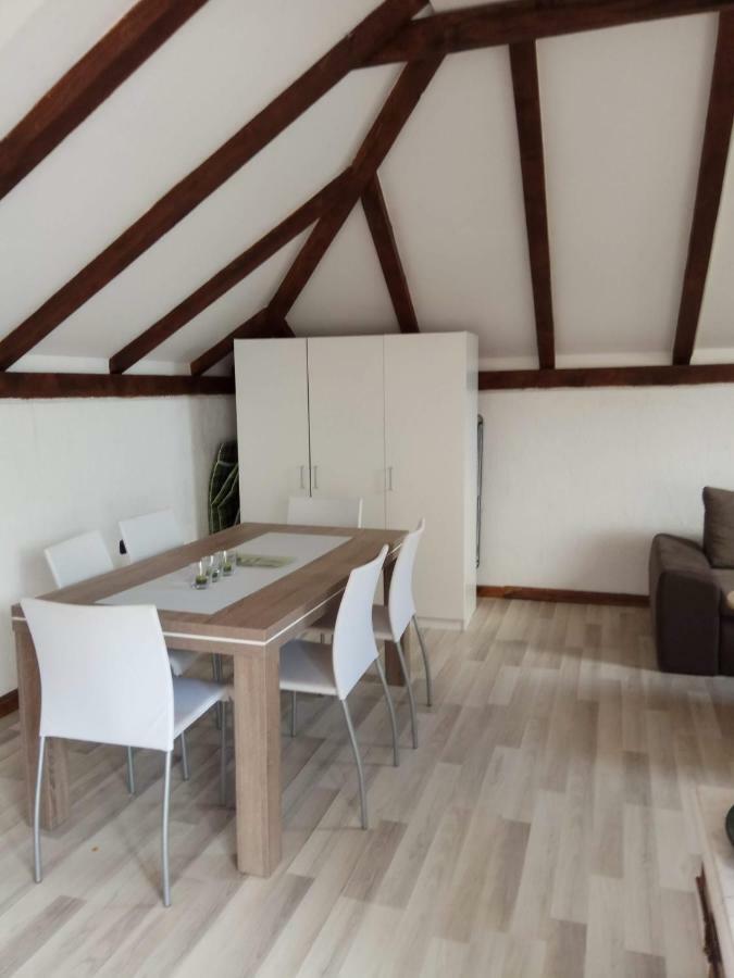 Apartman Slava Tisno Exterior photo